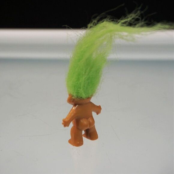 Vintage Mini 1.5 Inch Troll Doll Green Hair And Star Belly - Picture 5 of 6